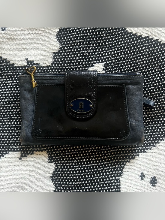Fossil Handbags - Dark Navy Blue Fossil Wallet w/ Heart Key Zipper